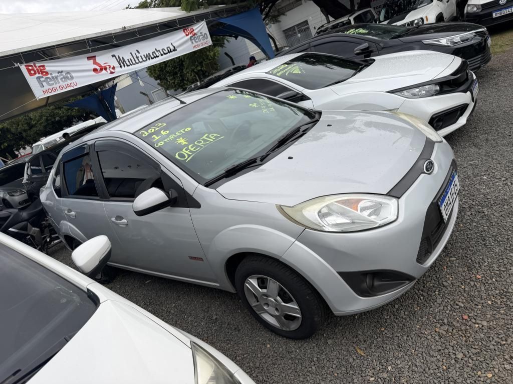 Ford Fiesta Sedan 2013
